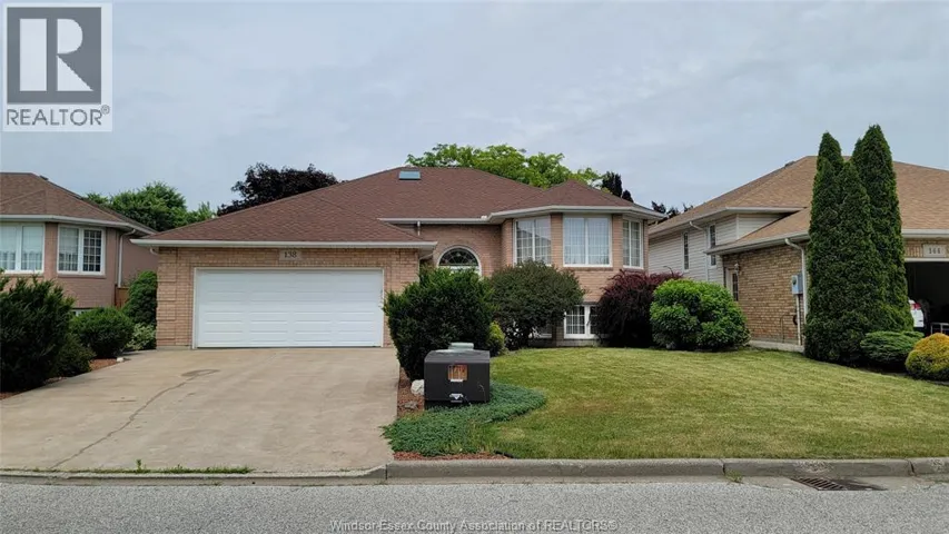 138 HAMPTON, Windsor, Ontario N9E4M5