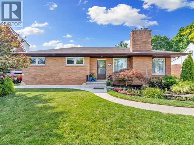 2065 VERDUN AVENUE, Windsor, Ontario N8W1P6