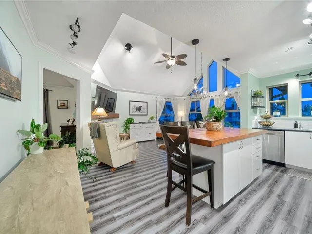 408 20237 54 AVENUE, Langley, British Columbia V3A3W2
