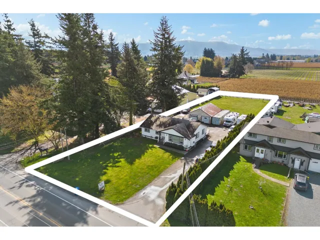 33120 HUNTINGDON ROAD, Abbotsford, British Columbia V2S7Z3