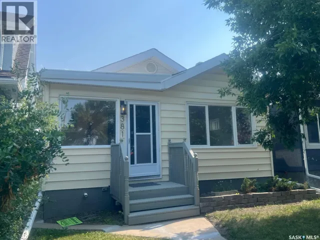 3811 Victoria AVENUE, Regina, Saskatchewan S4T1M6
