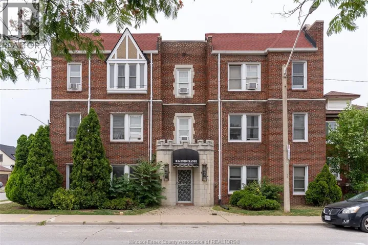 710 Giles BOULEVARD East Unit# 302, Windsor, Ontario N9A4E4