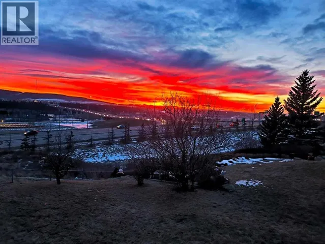 78 Scimitar View NW, Calgary, Alberta T3L2B5