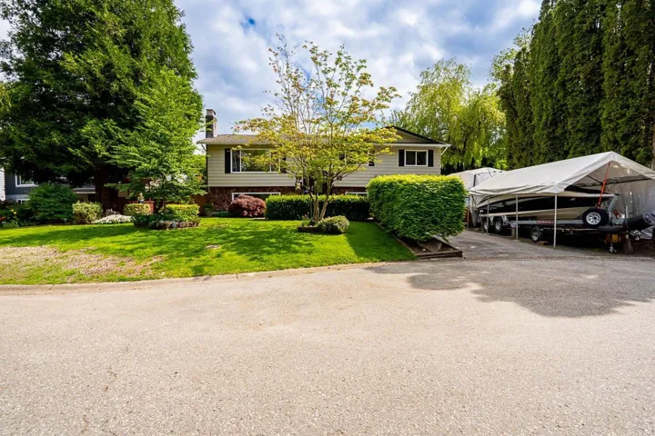 4734 206A STREET, Langley, British Columbia V3A6N8