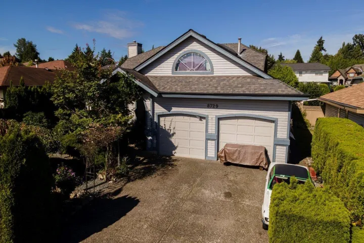 8729 164 STREET, Surrey, British Columbia V4N1C9