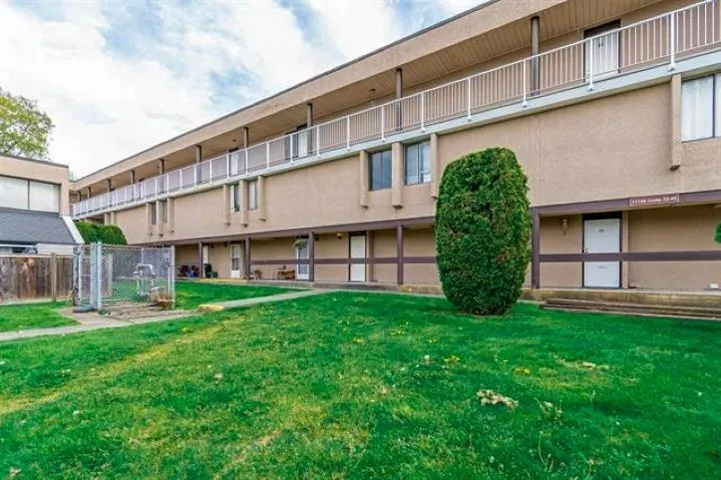 35 17706 60 AVENUE, Surrey, British Columbia V3S1V2
