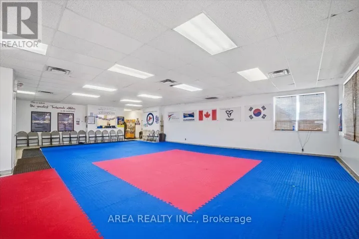 166 HIGHWAY 8, Hamilton (Stoney Creek), Ontario L8G1C3