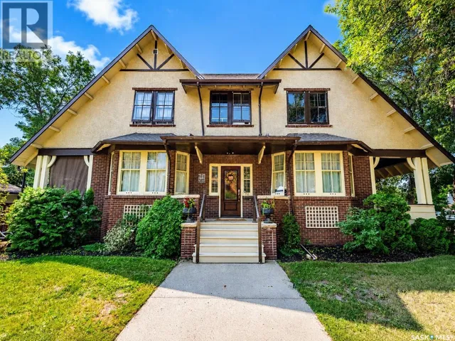 161 Marlborough STREET E, Moose Jaw, Saskatchewan S6H0T3