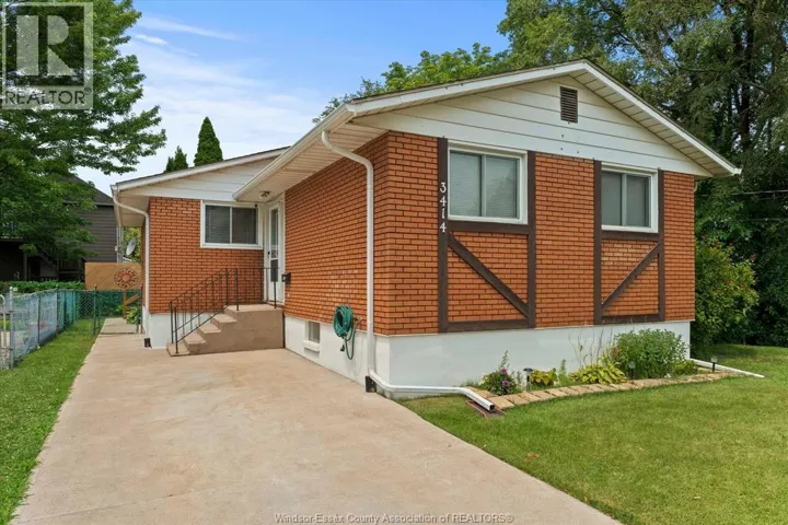 3414 HARRIS STREET, Windsor, Ontario N9C1N5