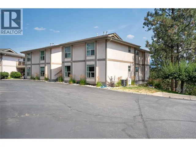 17456 Snow Avenue Unit# 302, Summerland, British Columbia V0H1Z1