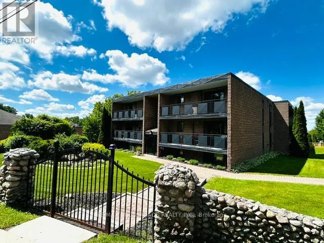 106 - 74 THE QUEENSWAY SOUTH ROAD, Georgina (Keswick North), Ontario L4P1Z3