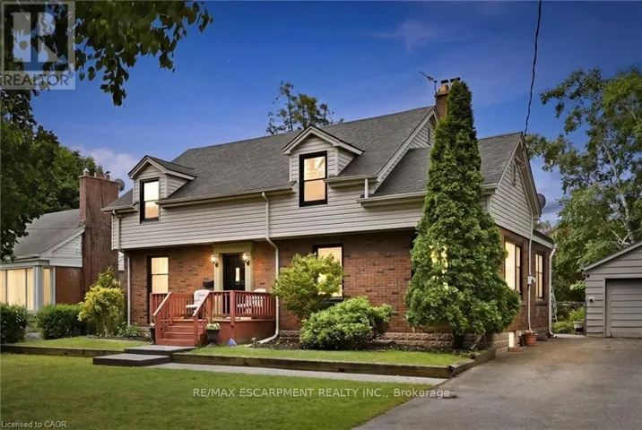 938 CLOVERLEAF DRIVE, Burlington (LaSalle), Ontario L7T3Y9