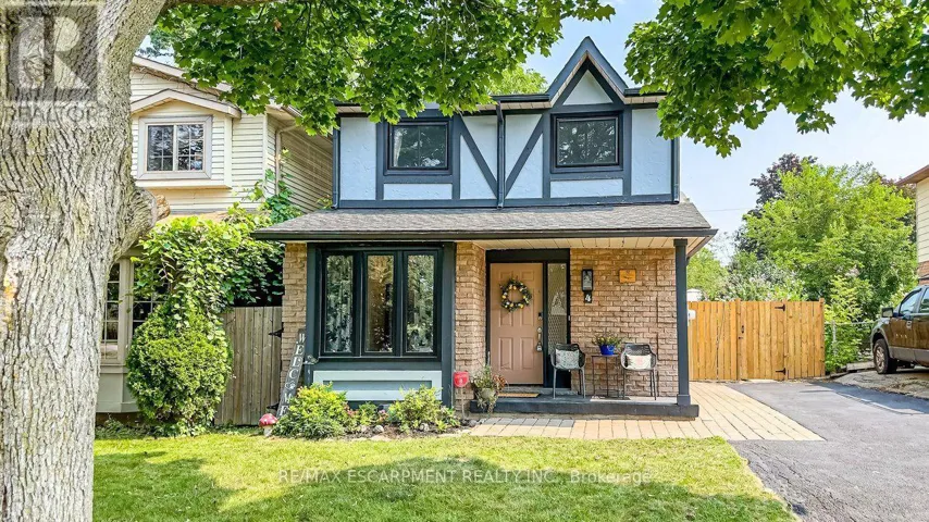 4 BALMORAL COURT, Haldimand, Ontario N3W1E6