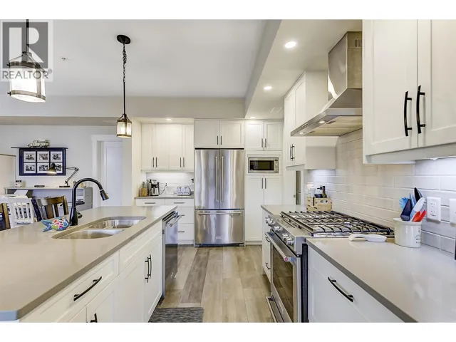 4000 Redstone Crescent Unit# 222, Peachland, British Columbia V0H1X5