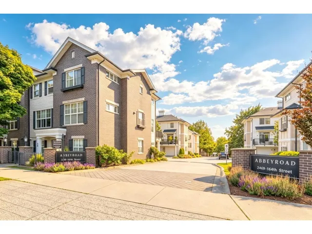 71 2469 164 STREET, Surrey, British Columbia V3S3T4