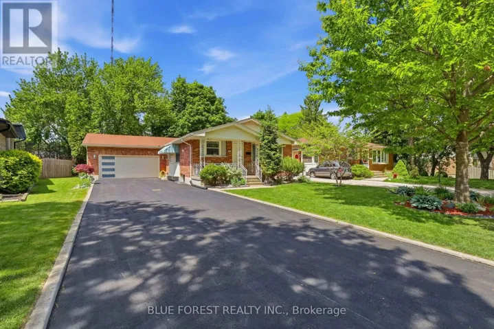 11 HILLSBOROUGH ROAD, London South (South O), Ontario N6J2E7