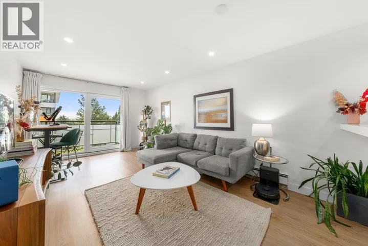 312 360 E 2ND STREET, North Vancouver, British Columbia V7L4N6