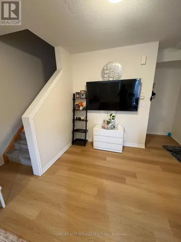 485 BERESFORD PATH, Oshawa (Central), Ontario L1H0B2