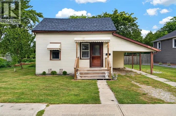 107 WILSON, Essex, Ontario N8M2M3