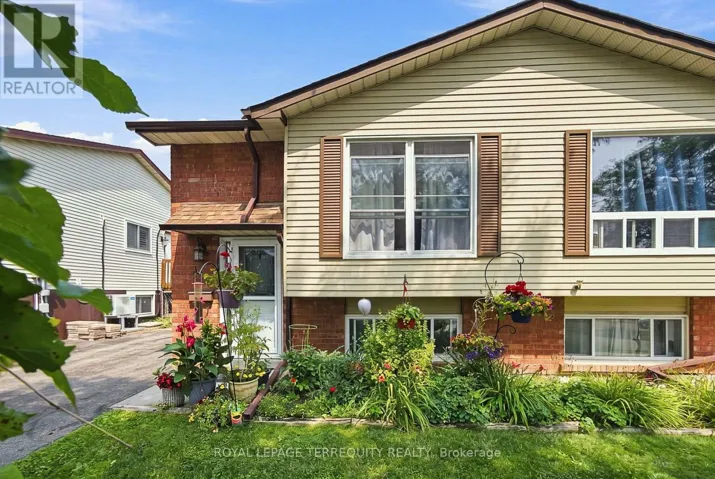 224 MEDINA COURT, Oshawa (Lakeview), Ontario L1J7E1