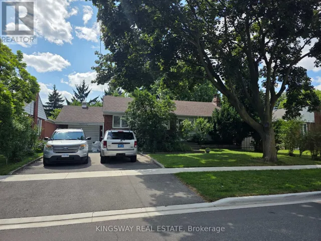18 BLAKETON ROAD, Toronto (Islington-City Centre West), Ontario M9B4W1