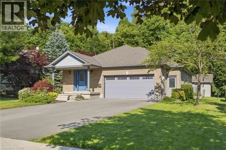 13 BURLWOOD Drive, Elmira, Ontario N3B3L2