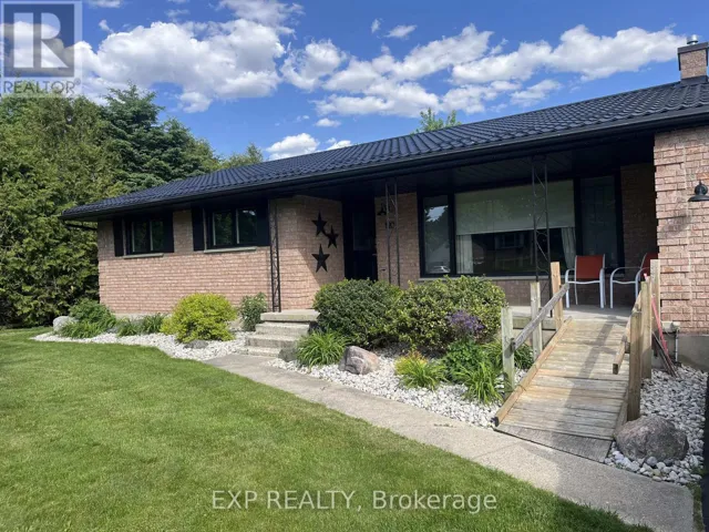 120 HURON AVENUE, Middlesex Centre (Komoka), Ontario N0L1R0