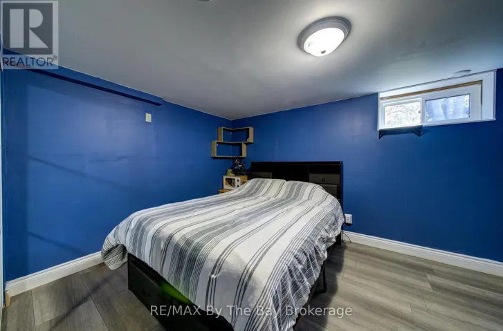 780