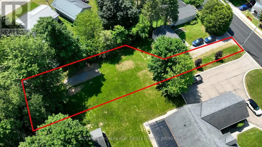 449 CHARLES STREET N, Gananoque, Ontario K7G1V8