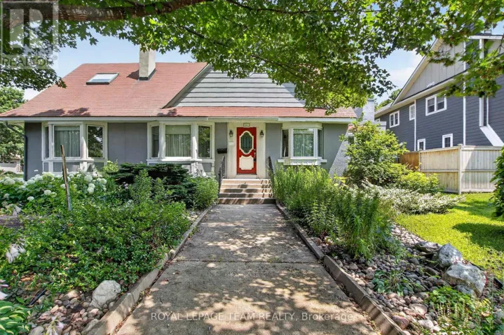961 KINGSMERE AVENUE, Ottawa, Ontario K2A3K3