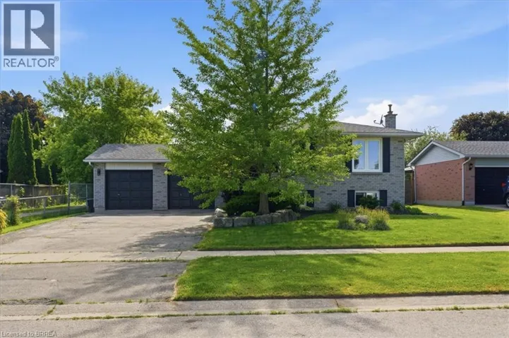 33 EDWARD Avenue, St. George, Ontario N0E1N0