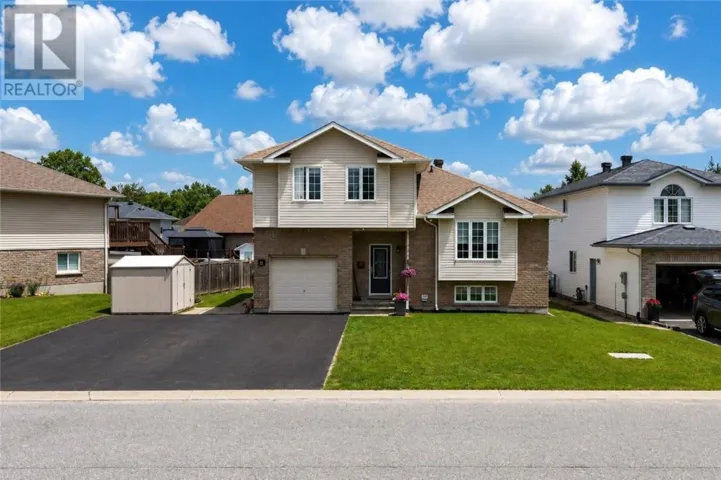 214 Ravina Ave, Garson, Ontario P3L1A7