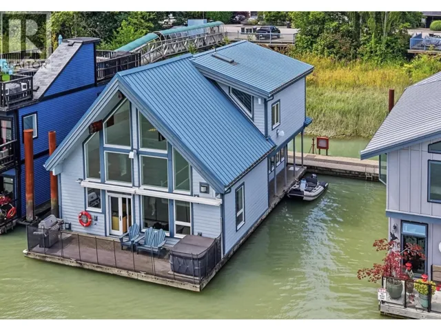 11 700 SOUTH DYKE ROAD, New Westminster, British Columbia V3M4Z8