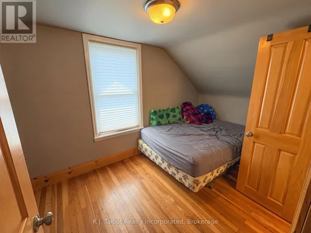 780