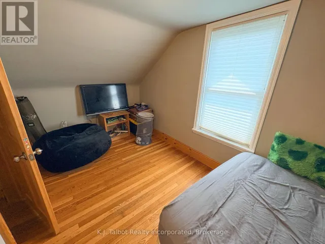 780