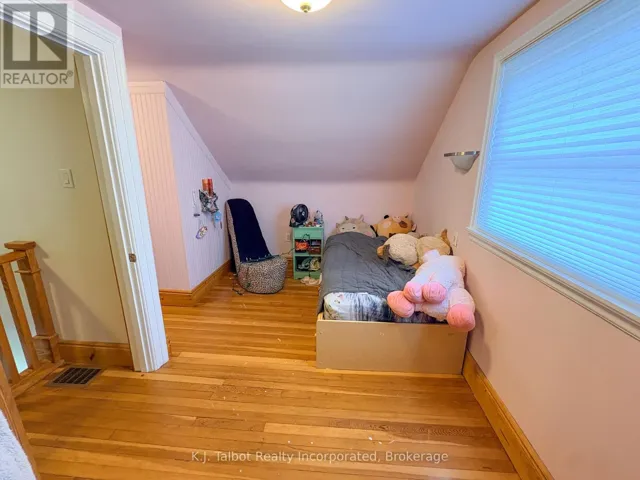 780