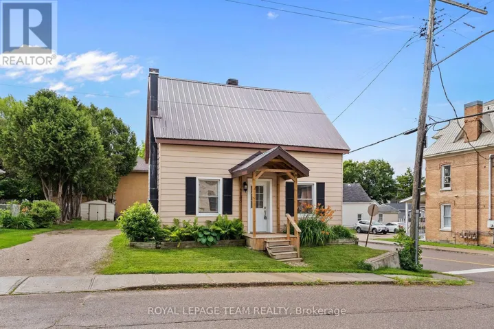 145 MUNROE AVENUE W, Renfrew, Ontario K7V3L2
