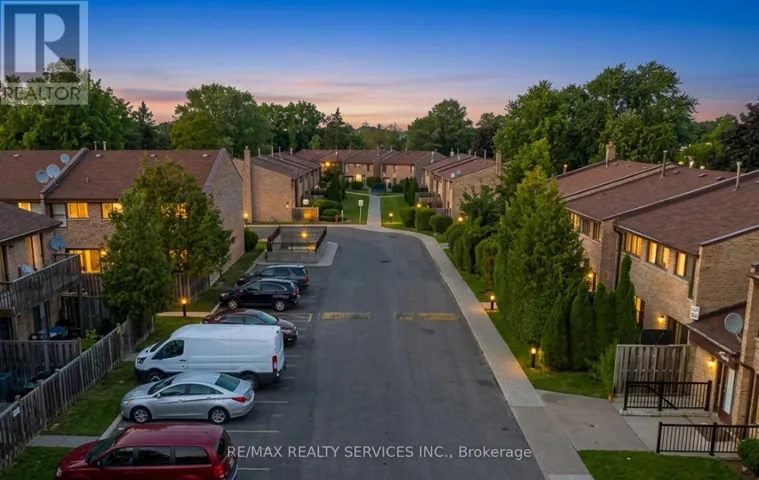 50 - 2605 WOODCHESTER DRIVE, Mississauga (Sheridan), Ontario L5K2E3