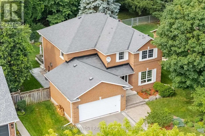 27 NORMA CRESCENT, Hamilton (Ancaster), Ontario L9G4V8