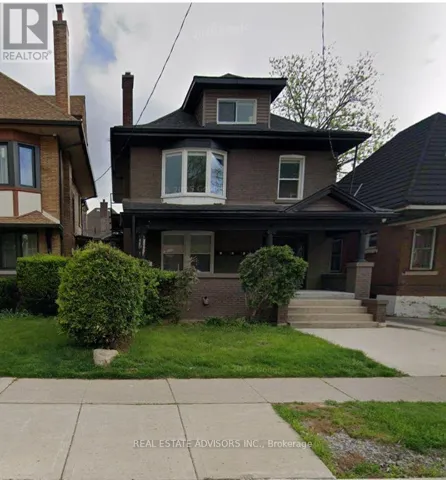 5 MAPLEWOOD AVENUE, Hamilton (Blakeley), Ontario L8M1W3