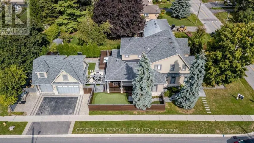 COACH HOUSE - 44 HAWKRIDGE AVENUE, Markham (Bullock), Ontario L3P1V9