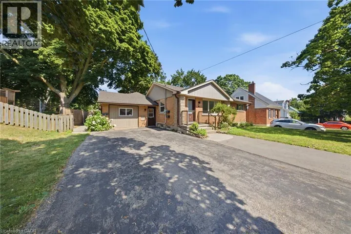 80 JACKSON Avenue, Kitchener, Ontario N2H3P1