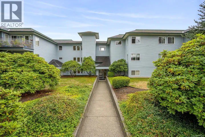 203B 698 Aspen Rd, Comox, British Columbia V9M3S9