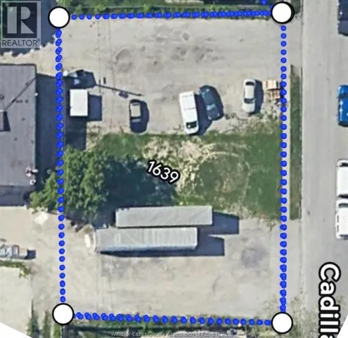 1637 Cadillac, Windsor, Ontario N8Y2S3