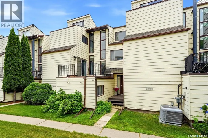 5136 10th AVENUE, Regina, Saskatchewan S4T7P5