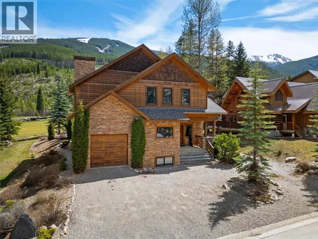 1802 GREYWOLF Drive, Panorama, British Columbia V0A1T0