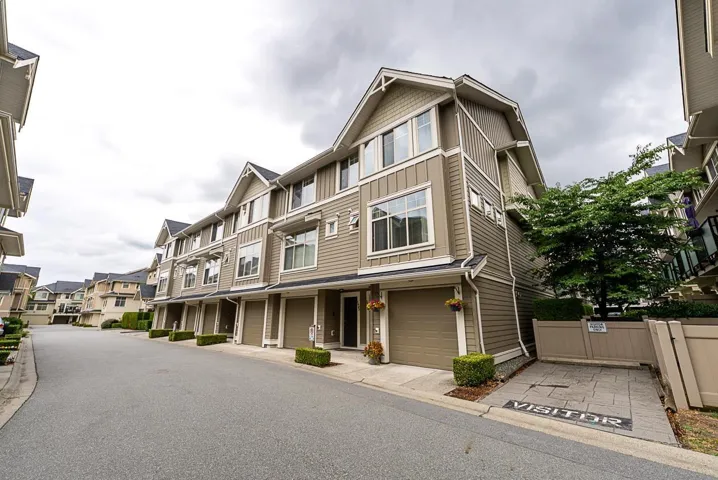 124 19525 73 AVENUE, Surrey, British Columbia V4N6L7