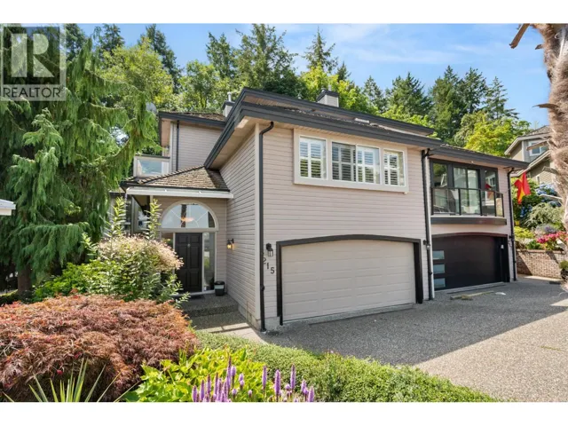 215 MORNINGSIDE DRIVE, Tsawwassen, British Columbia V4L2M3
