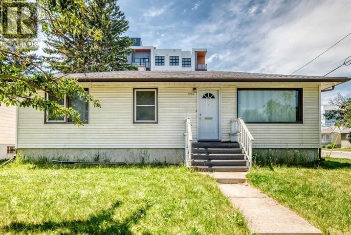 1701 32 Street SW, Calgary, Alberta T3C1N6