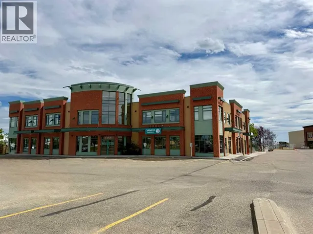 205, 10605 West Side Drive, Grande Prairie, Alberta T8V8E6